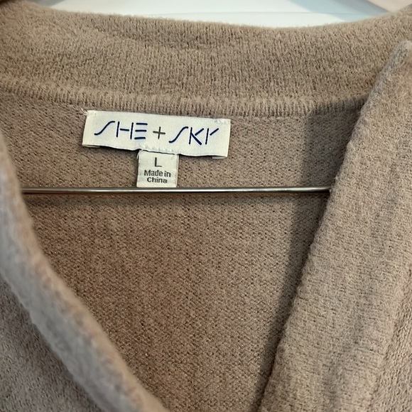 She + Sky Oversized Sweater Large - Picture 2 of 4